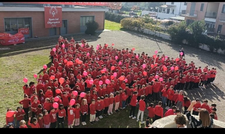 L’Istituto di Castelverde augura a tutta la comunità serene feste.